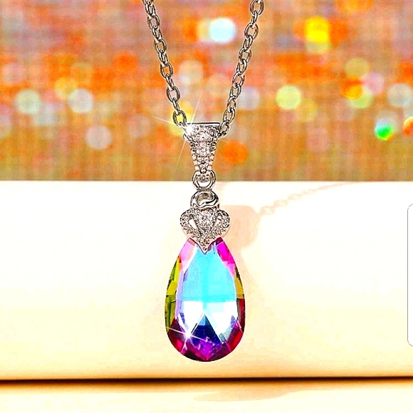 Unbranded Jewelry - CLEARANCE 💖Water Drop Charm Necklace